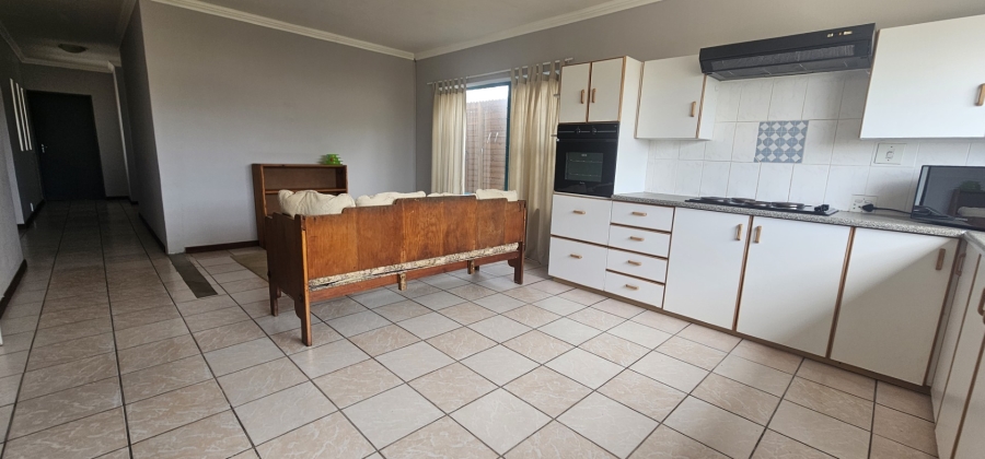 5 Bedroom Property for Sale in Myburgh Park Western Cape